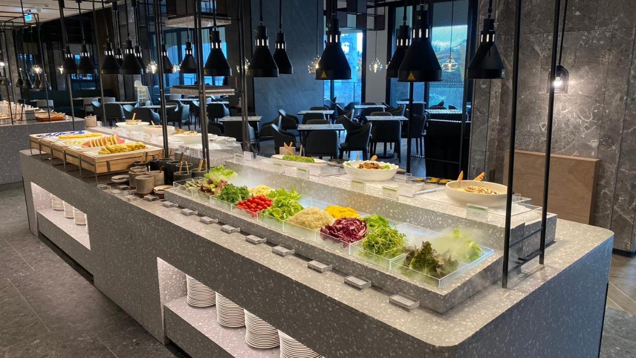 Lakeshore Hotel Hualien Taroko Shunan Esterno foto Salad bar