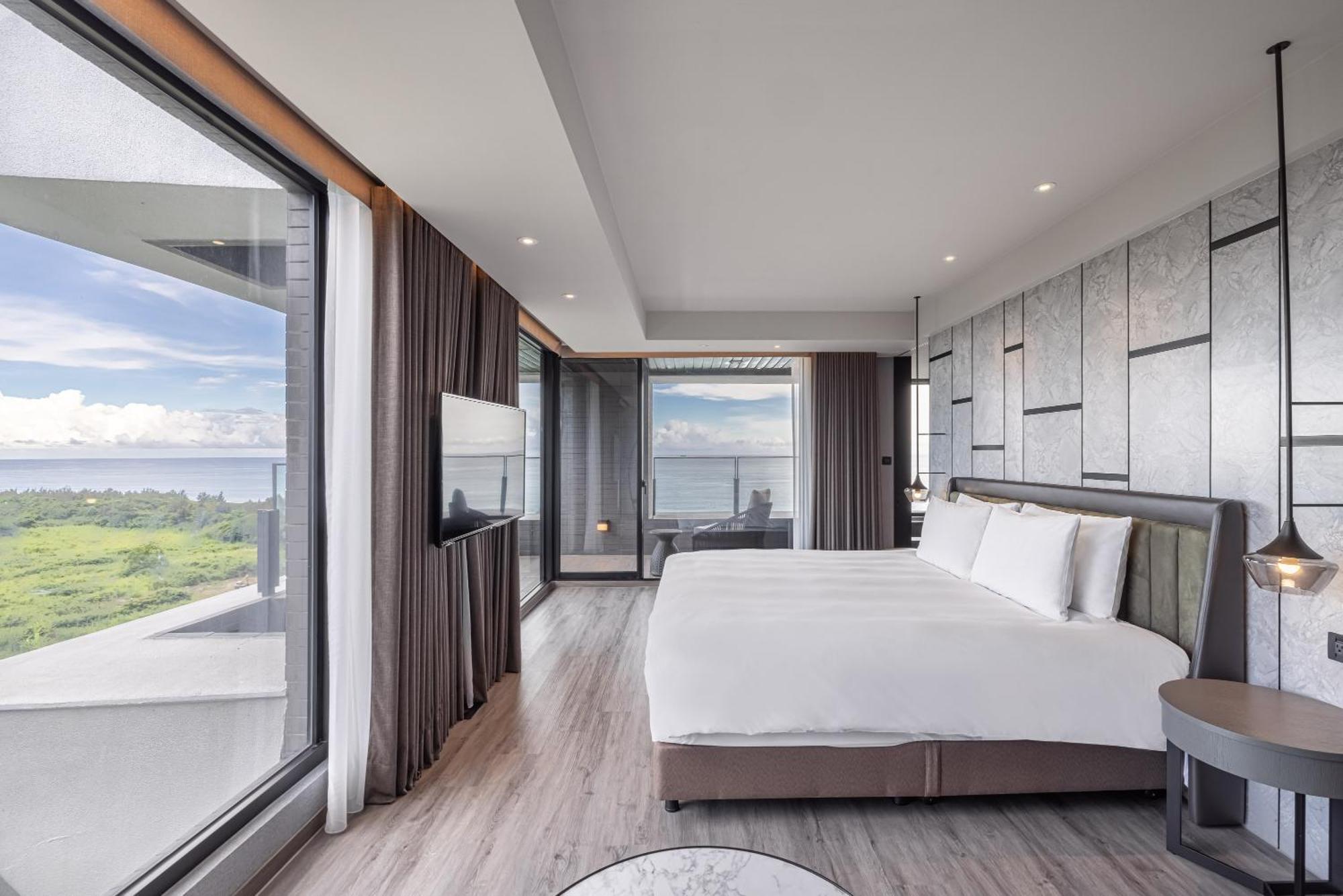 Lakeshore Hotel Hualien Taroko Shunan Camera foto A bedroom at the hotel