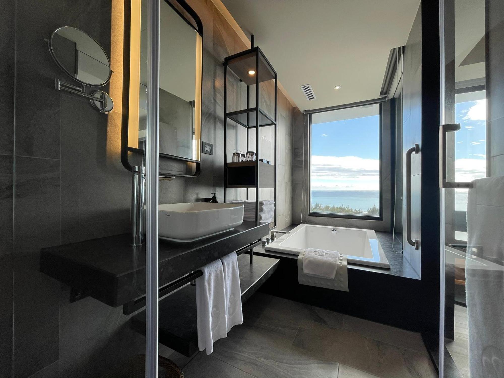 Lakeshore Hotel Hualien Taroko Shunan Camera foto Bathroom